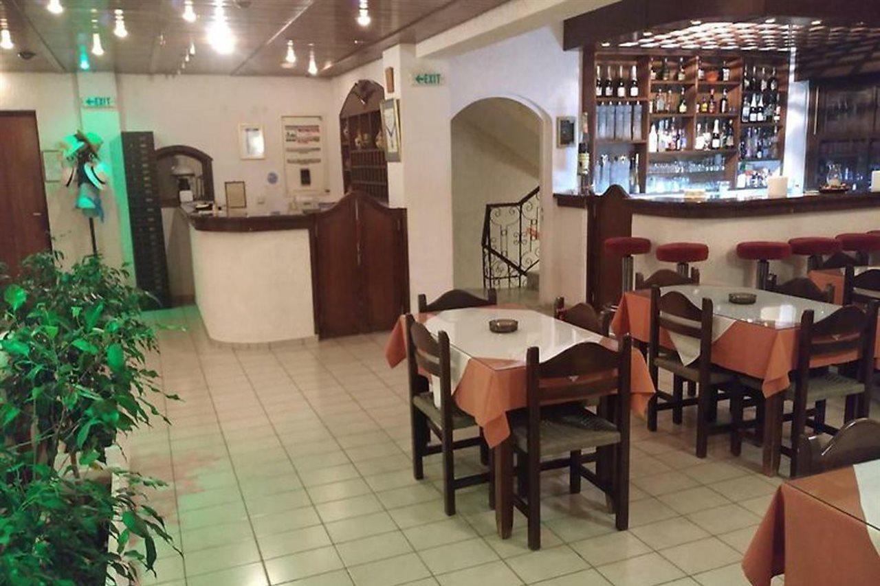 Efi Hotel Malia  Bagian luar foto