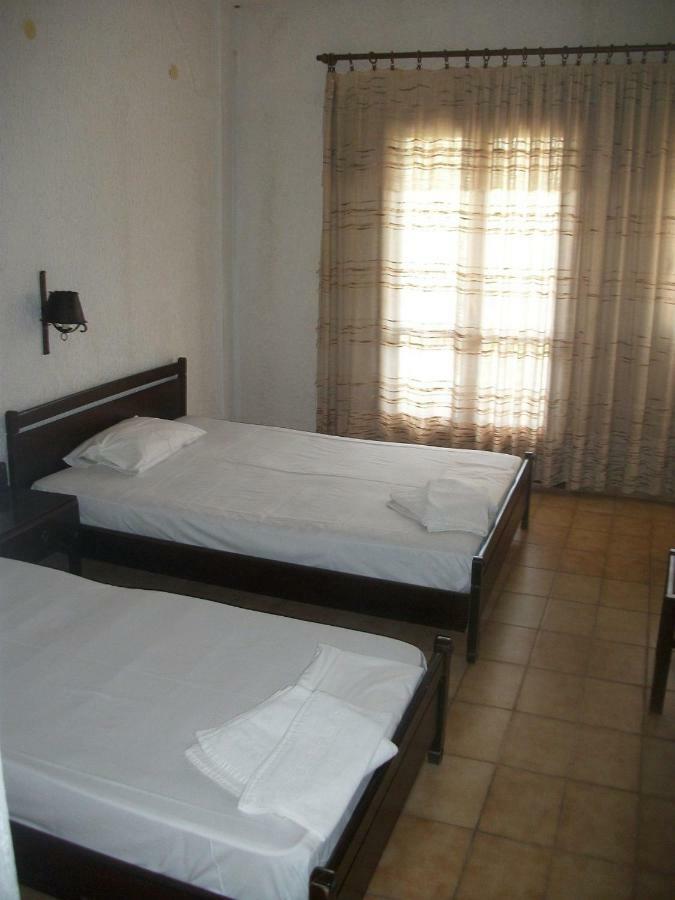 Efi Hotel Malia  Bagian luar foto